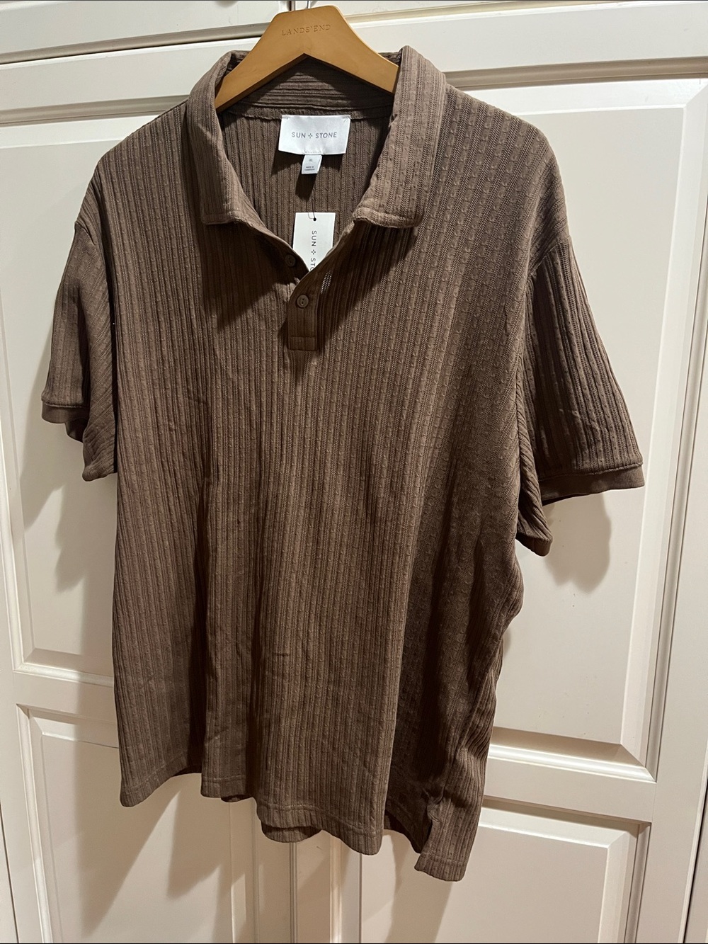 Sun + Stone Men's Textured Short-Sleeve Polo in Brown